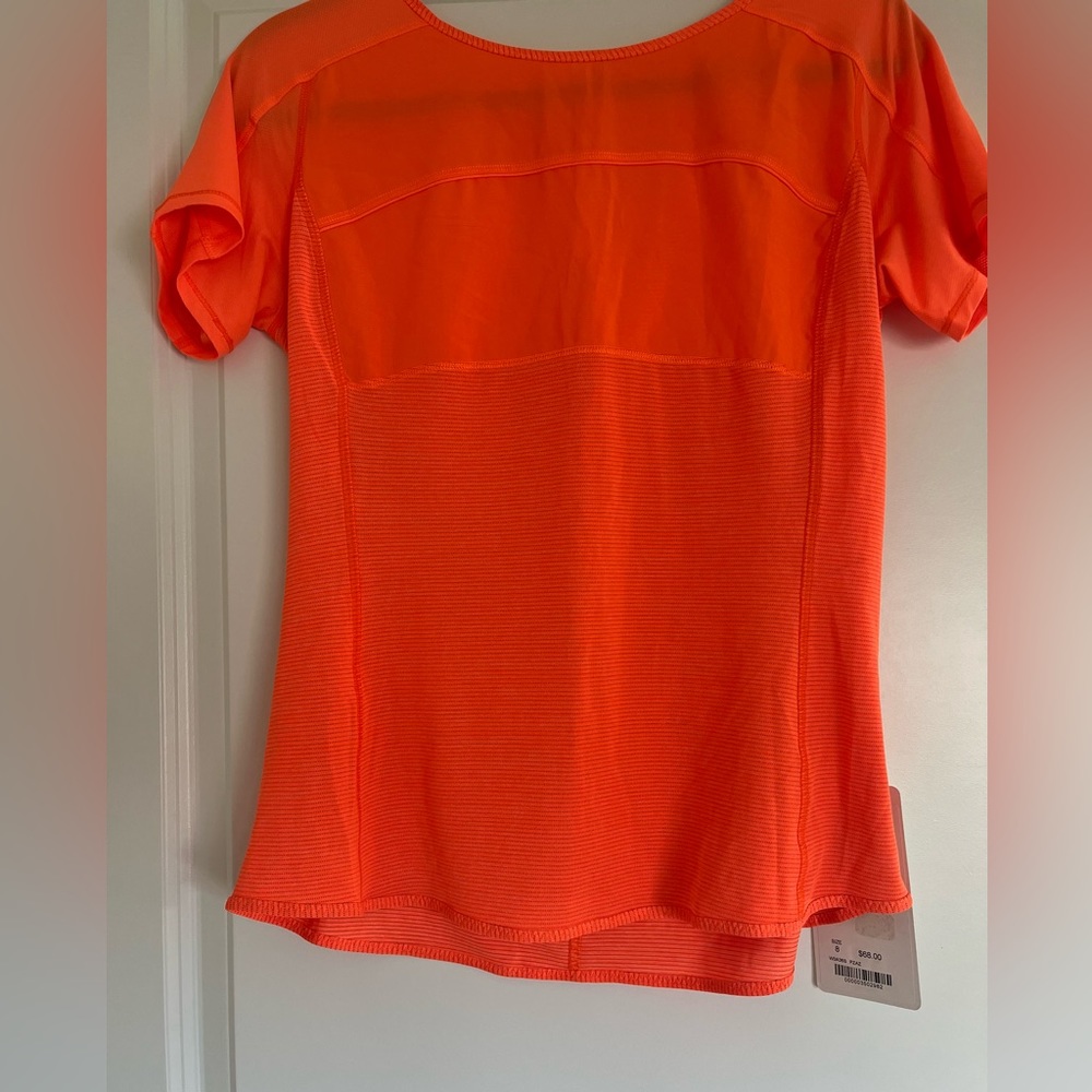 Lululemon Athletica Women’s Tangerine Short Sleeve Top Size 8